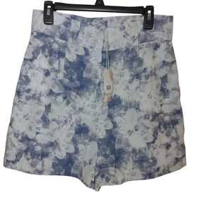 Before You Floral Blue and White Women's Shorts, Size M Nwt